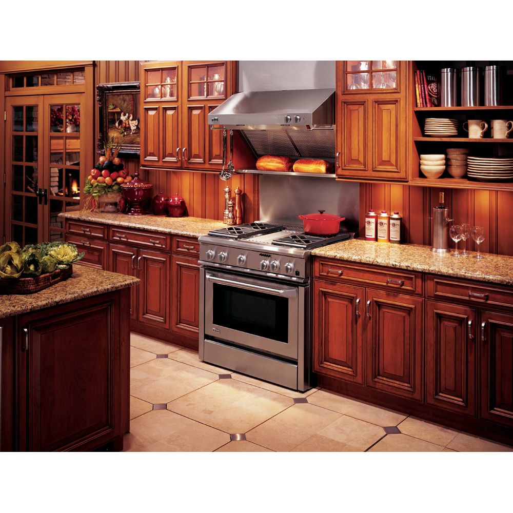 GLOBAL_PRODUCTS_36INCH_Stainless_Steel_ZV36RSFSS_MONOGRAM_Angle_Lifestyle.jpg