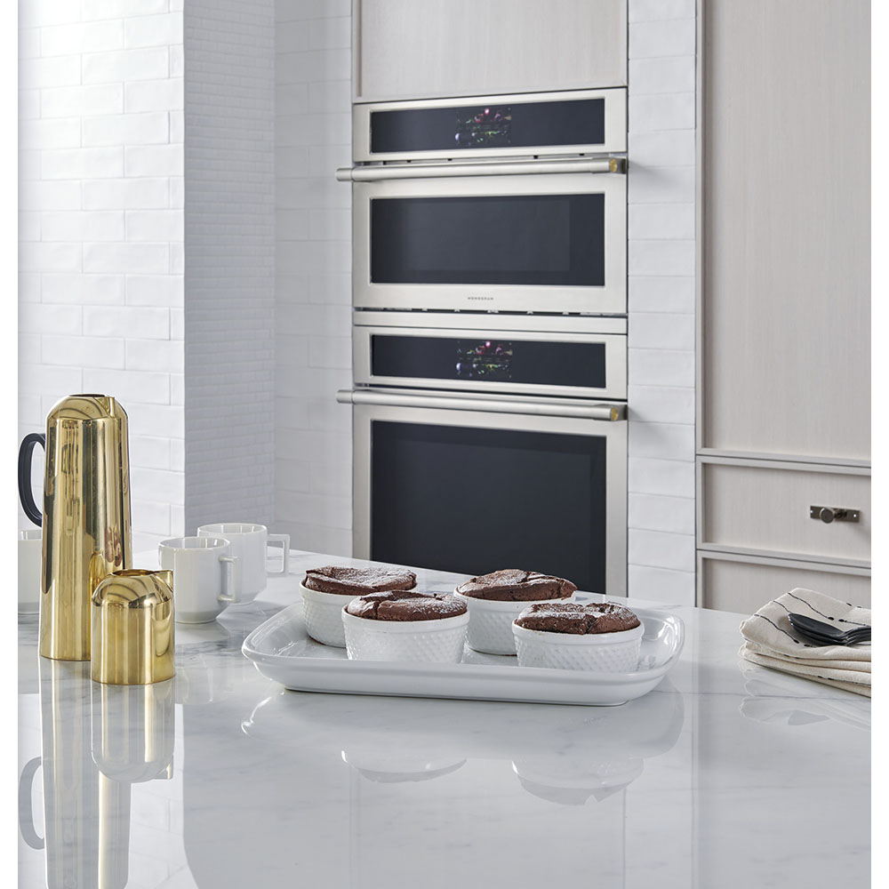 monogram_horno_30_negro_ZSB9132NSS_ambiente_6.jpg